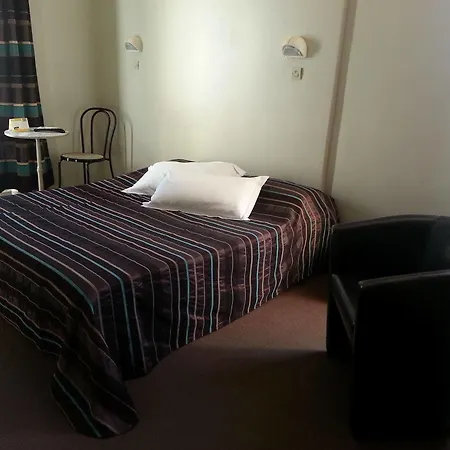 Le Prado De St Raph 2* Сен-Рафаэль